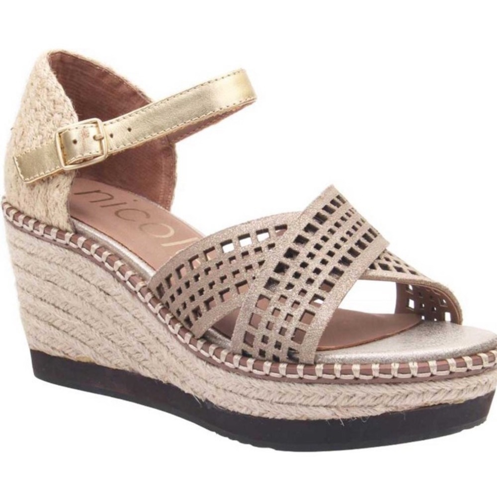 New! Nicole Jozana Wedge Sandal, Ready for your next vacation